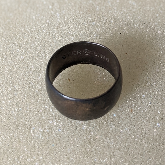 Vintage Sterling Silver stamped thick band ring 5g - Picture 2 of 5